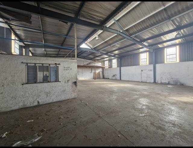 477M² WAREHOUSE TO LET IN DENVER